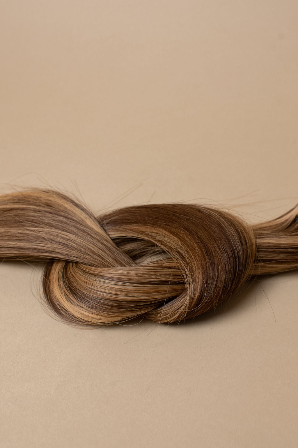 M-tied Weft Collection: Queen Bee