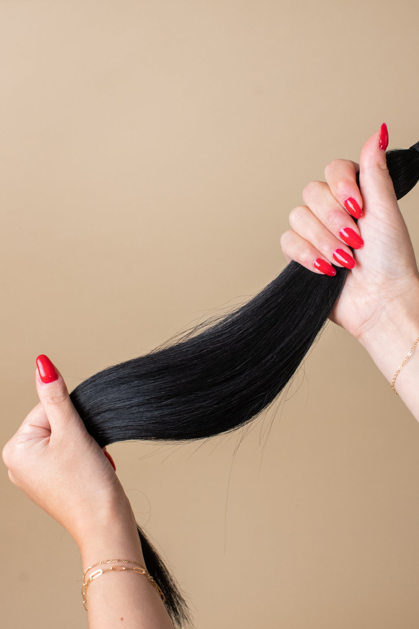 M-tied Weft Collection: Ebony
